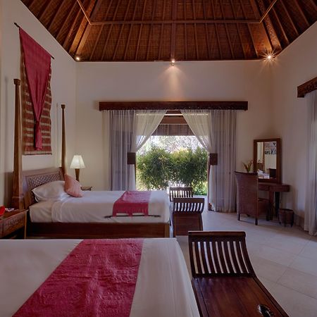 Kutus Kutus Saba Beach Villa Sukawati  Exterior photo