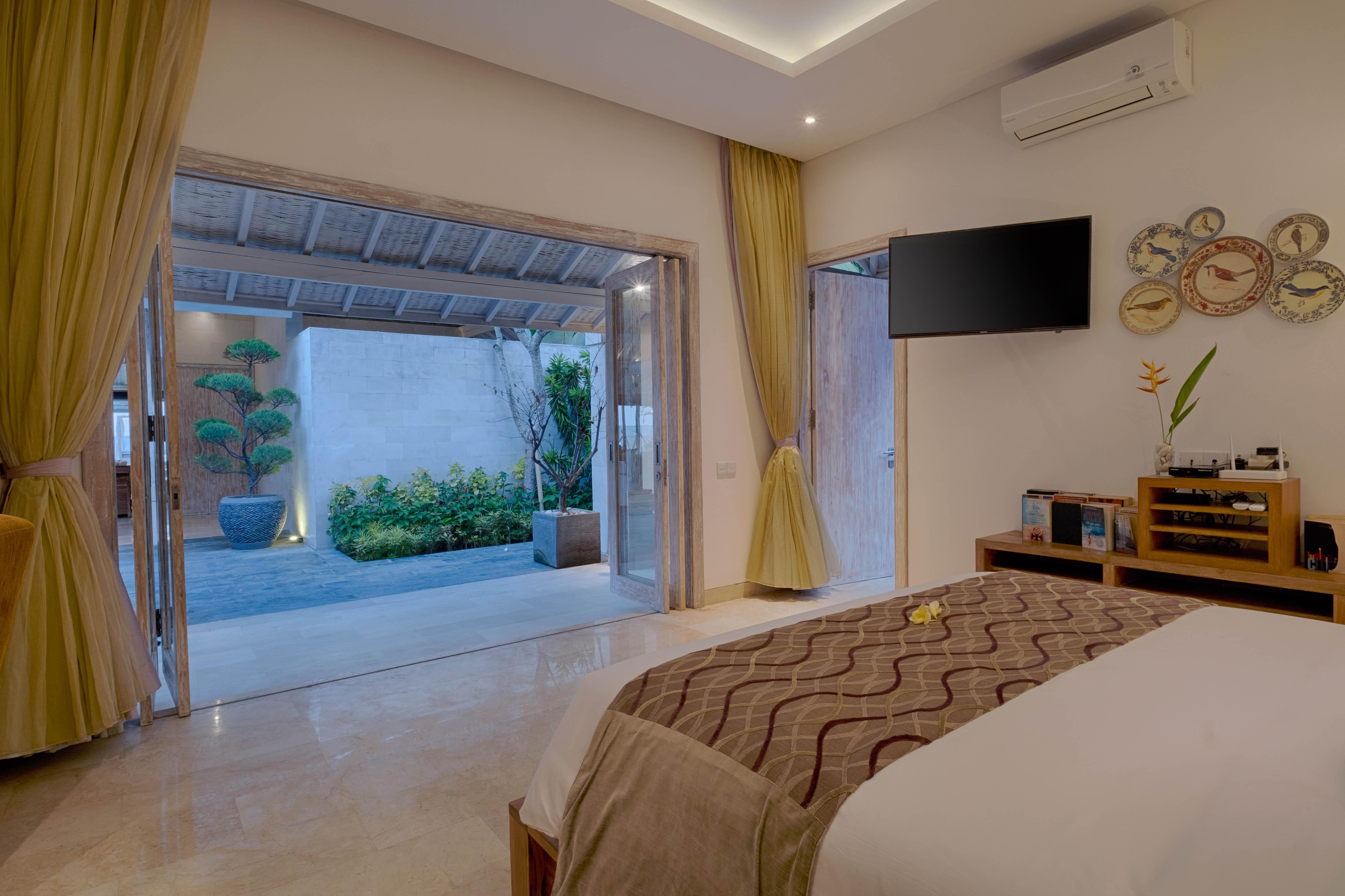 Kutus Kutus Saba Beach Villa Sukawati  Exterior photo